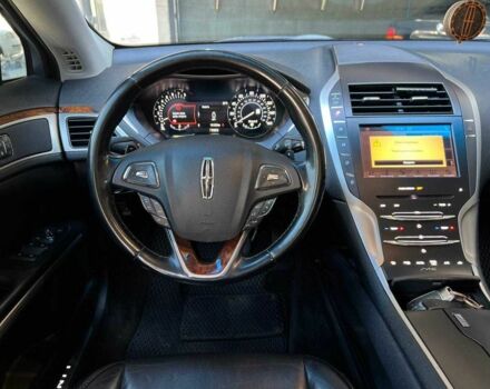 Сірий Лінкольн MKZ, об'ємом двигуна 2 л та пробігом 150 тис. км за 9900 $, фото 13 на Automoto.ua