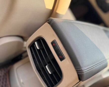 Серый Линкольн МКЗ, объемом двигателя 2 л и пробегом 82 тыс. км за 14500 $, фото 8 на Automoto.ua