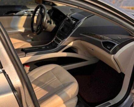 Серый Линкольн МКЗ, объемом двигателя 2 л и пробегом 82 тыс. км за 14500 $, фото 6 на Automoto.ua