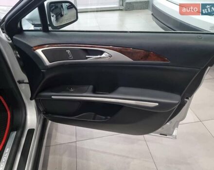 Серый Линкольн МКЗ, объемом двигателя 2 л и пробегом 117 тыс. км за 12800 $, фото 19 на Automoto.ua
