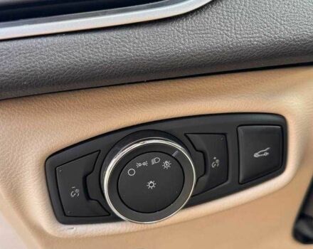 Серый Линкольн МКЗ, объемом двигателя 2 л и пробегом 82 тыс. км за 14500 $, фото 16 на Automoto.ua