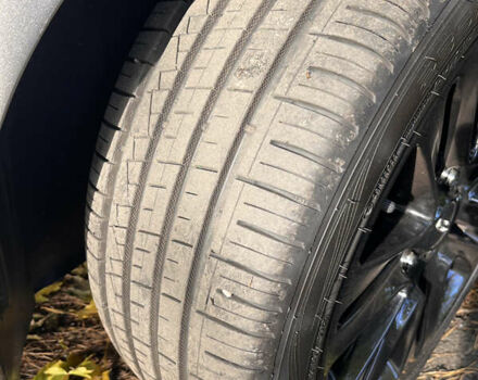 Серый Линкольн МКЗ, объемом двигателя 2 л и пробегом 131 тыс. км за 14200 $, фото 33 на Automoto.ua