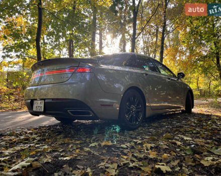 Серый Линкольн МКЗ, объемом двигателя 2 л и пробегом 131 тыс. км за 14200 $, фото 2 на Automoto.ua