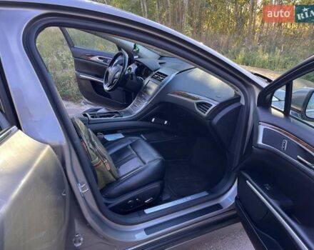 Серый Линкольн МКЗ, объемом двигателя 2 л и пробегом 131 тыс. км за 14200 $, фото 26 на Automoto.ua