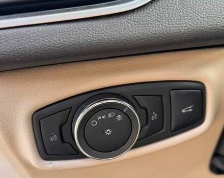 Серый Линкольн МКЗ, объемом двигателя 2 л и пробегом 82 тыс. км за 14500 $, фото 14 на Automoto.ua