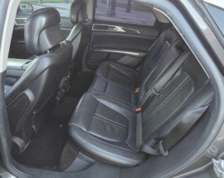 Сірий Лінкольн MKZ, об'ємом двигуна 2 л та пробігом 79 тис. км за 4800 $, фото 9 на Automoto.ua