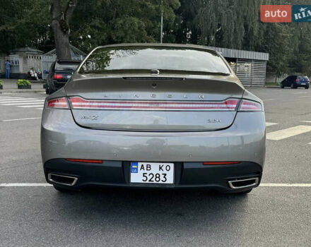 Серый Линкольн МКЗ, объемом двигателя 2 л и пробегом 180 тыс. км за 12000 $, фото 6 на Automoto.ua