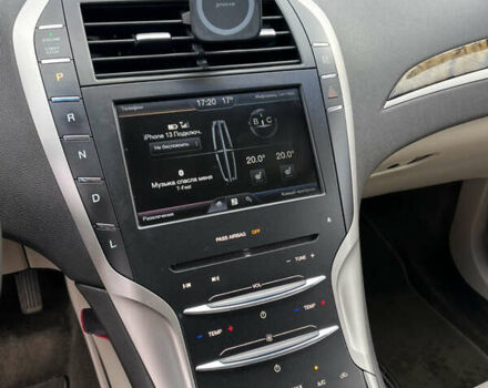 Серый Линкольн МКЗ, объемом двигателя 2 л и пробегом 156 тыс. км за 14500 $, фото 11 на Automoto.ua