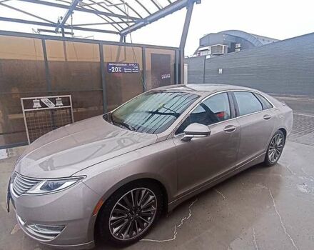 Сірий Лінкольн MKZ, об'ємом двигуна 2 л та пробігом 119 тис. км за 14000 $, фото 4 на Automoto.ua