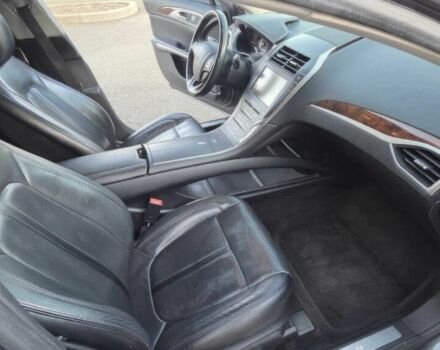 Сірий Лінкольн MKZ, об'ємом двигуна 2 л та пробігом 79 тис. км за 4800 $, фото 8 на Automoto.ua