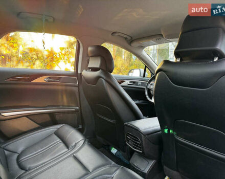 Серый Линкольн МКЗ, объемом двигателя 2 л и пробегом 114 тыс. км за 13890 $, фото 29 на Automoto.ua