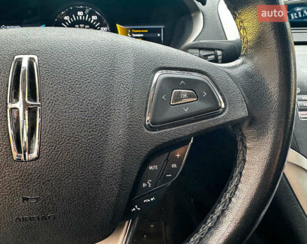 Серый Линкольн МКЗ, объемом двигателя 2 л и пробегом 114 тыс. км за 13890 $, фото 18 на Automoto.ua