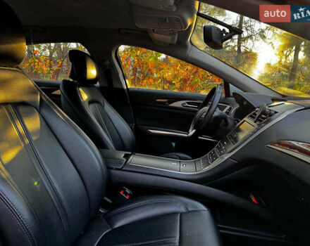 Серый Линкольн МКЗ, объемом двигателя 2 л и пробегом 114 тыс. км за 13890 $, фото 33 на Automoto.ua