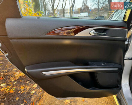 Серый Линкольн МКЗ, объемом двигателя 2 л и пробегом 114 тыс. км за 13890 $, фото 25 на Automoto.ua