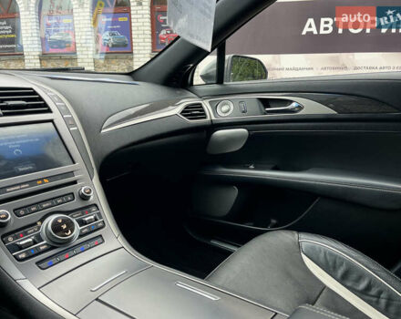 Сірий Лінкольн MKZ, об'ємом двигуна 2.96 л та пробігом 112 тис. км за 21500 $, фото 21 на Automoto.ua