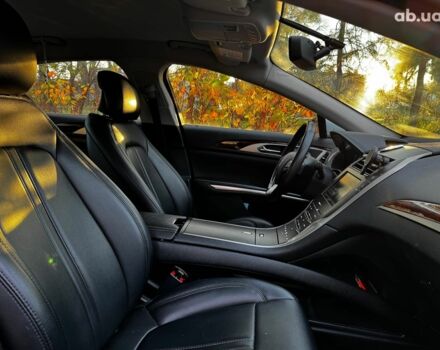 Серый Линкольн МКЗ, объемом двигателя 2 л и пробегом 114 тыс. км за 13890 $, фото 33 на Automoto.ua