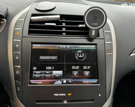 Серый Линкольн МКЗ, объемом двигателя 2 л и пробегом 114 тыс. км за 13890 $, фото 19 на Automoto.ua