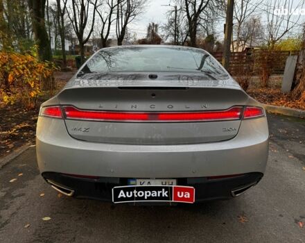 Серый Линкольн МКЗ, объемом двигателя 2 л и пробегом 114 тыс. км за 13890 $, фото 6 на Automoto.ua