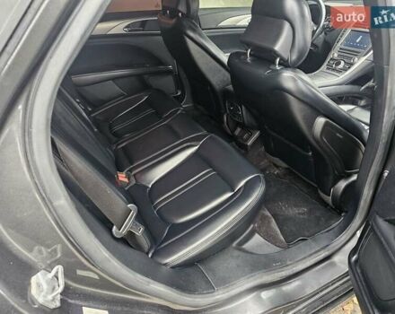 Серый Линкольн МКЗ, объемом двигателя 0 л и пробегом 148 тыс. км за 12500 $, фото 5 на Automoto.ua