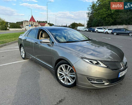 Серый Линкольн МКЗ, объемом двигателя 2 л и пробегом 180 тыс. км за 12000 $, фото 3 на Automoto.ua