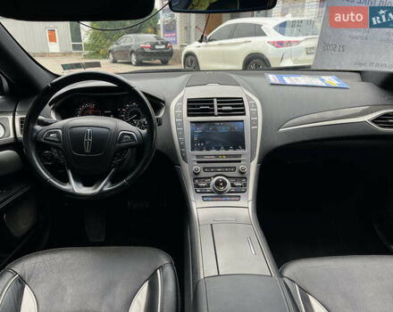 Сірий Лінкольн MKZ, об'ємом двигуна 2.96 л та пробігом 112 тис. км за 21500 $, фото 27 на Automoto.ua