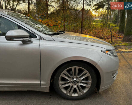 Серый Линкольн МКЗ, объемом двигателя 2 л и пробегом 114 тыс. км за 13890 $, фото 4 на Automoto.ua