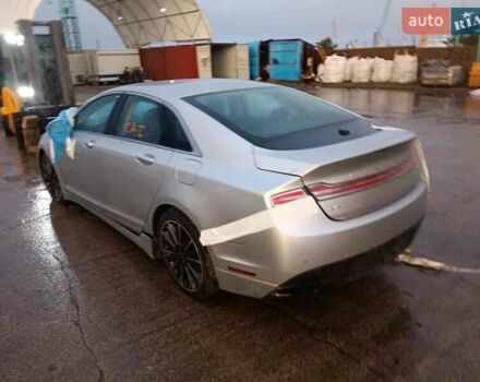 Серый Линкольн МКЗ, объемом двигателя 2 л и пробегом 200 тыс. км за 7650 $, фото 4 на Automoto.ua