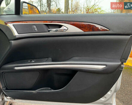 Серый Линкольн МКЗ, объемом двигателя 2 л и пробегом 114 тыс. км за 13890 $, фото 30 на Automoto.ua