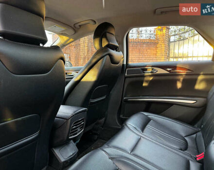 Серый Линкольн МКЗ, объемом двигателя 2 л и пробегом 114 тыс. км за 13890 $, фото 26 на Automoto.ua