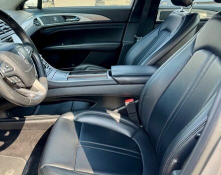 Сірий Лінкольн MKZ, об'ємом двигуна 2 л та пробігом 123 тис. км за 15300 $, фото 7 на Automoto.ua