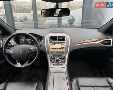 Серый Линкольн МКЗ, объемом двигателя 2 л и пробегом 179 тыс. км за 12990 $, фото 15 на Automoto.ua