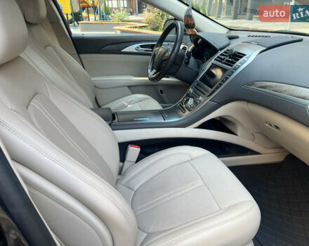 Сірий Лінкольн MKZ, об'ємом двигуна 2 л та пробігом 54 тис. км за 22500 $, фото 5 на Automoto.ua