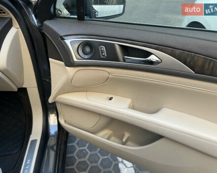 Сірий Лінкольн MKZ, об'ємом двигуна 2 л та пробігом 54 тис. км за 22500 $, фото 8 на Automoto.ua