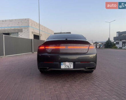 Серый Линкольн МКЗ, объемом двигателя 2 л и пробегом 149 тыс. км за 17500 $, фото 3 на Automoto.ua