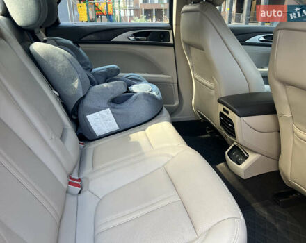 Сірий Лінкольн MKZ, об'ємом двигуна 2 л та пробігом 54 тис. км за 22500 $, фото 6 на Automoto.ua