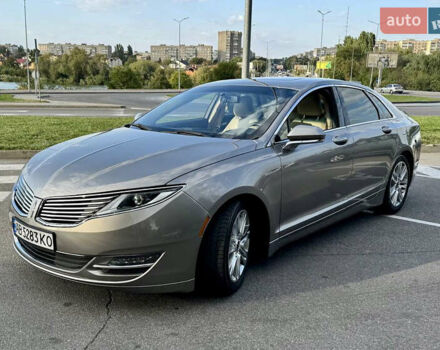 Серый Линкольн МКЗ, объемом двигателя 2 л и пробегом 180 тыс. км за 12000 $, фото 1 на Automoto.ua