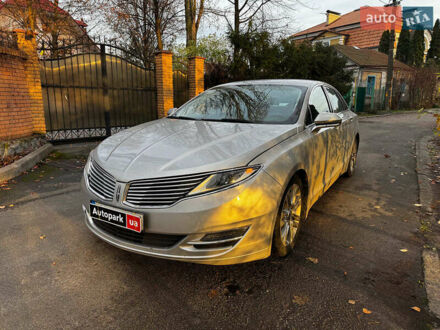 Серый Линкольн МКЗ, объемом двигателя 2 л и пробегом 114 тыс. км за 13890 $, фото 1 на Automoto.ua