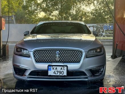 Лінкольн MKZ 2017 у Києві на Automoto.ua Сірий Лінкольн MKZ, об'ємом двигуна 2 л та пробігом 194 тис. км за 13500 $, фото 1 на Automoto.ua