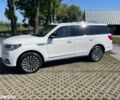 Білий Лінкольн Navigator, об'ємом двигуна 0 л та пробігом 31 тис. км за 88442 $, фото 2 на Automoto.ua