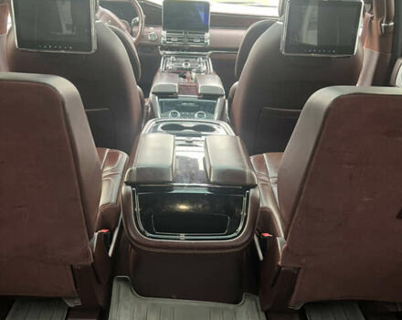 Белый Линкольн Навигатор, объемом двигателя 3.5 л и пробегом 81 тыс. км за 65000 $, фото 18 на Automoto.ua