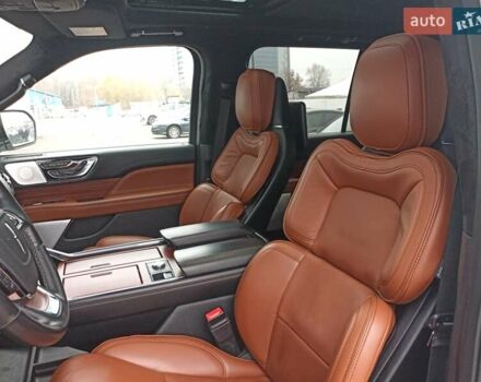 Белый Линкольн Навигатор, объемом двигателя 3.5 л и пробегом 43 тыс. км за 57000 $, фото 18 на Automoto.ua