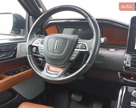 Белый Линкольн Навигатор, объемом двигателя 3.5 л и пробегом 43 тыс. км за 57000 $, фото 11 на Automoto.ua