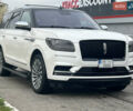 Белый Линкольн Навигатор, объемом двигателя 3.5 л и пробегом 81 тыс. км за 65000 $, фото 1 на Automoto.ua