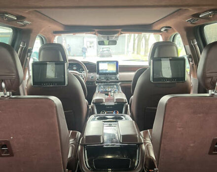 Белый Линкольн Навигатор, объемом двигателя 3.5 л и пробегом 81 тыс. км за 65000 $, фото 11 на Automoto.ua