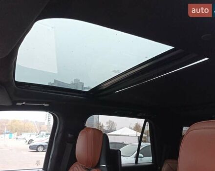 Белый Линкольн Навигатор, объемом двигателя 3.5 л и пробегом 43 тыс. км за 57000 $, фото 21 на Automoto.ua