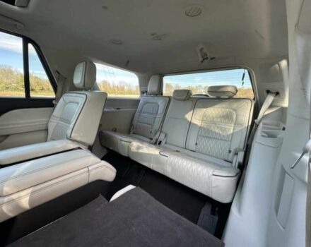 Белый Линкольн Навигатор, объемом двигателя 3.5 л и пробегом 30 тыс. км за 10300 $, фото 12 на Automoto.ua