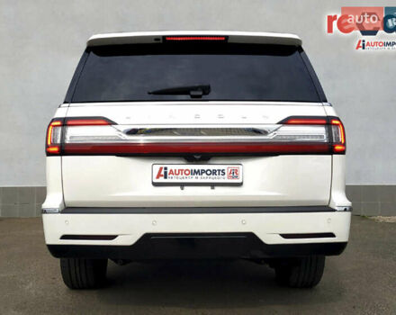 Белый Линкольн Навигатор, объемом двигателя 3.5 л и пробегом 43 тыс. км за 57000 $, фото 7 на Automoto.ua