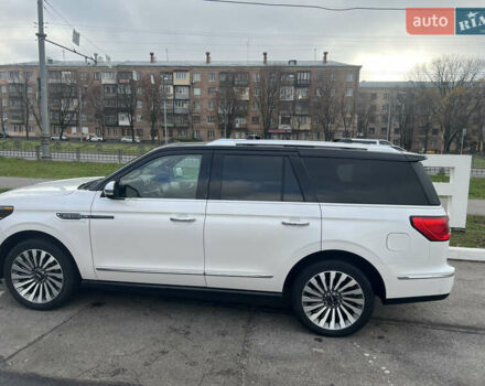 Белый Линкольн Навигатор, объемом двигателя 3.5 л и пробегом 81 тыс. км за 65000 $, фото 9 на Automoto.ua