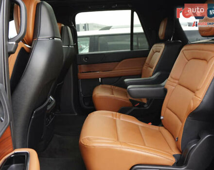 Белый Линкольн Навигатор, объемом двигателя 3.5 л и пробегом 43 тыс. км за 57000 $, фото 24 на Automoto.ua