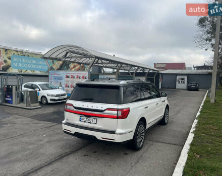 Белый Линкольн Навигатор, объемом двигателя 3.5 л и пробегом 81 тыс. км за 65000 $, фото 10 на Automoto.ua